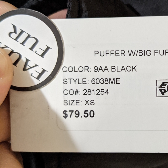 Maralyn & Me Faux-Fur hood trim puffer XS - Picture 7 of 7